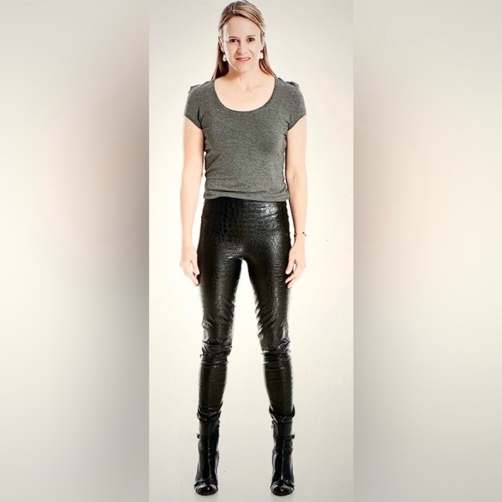 NWOT Max Studio Faux Leather Crocodile Leggings Pants Stretch Small